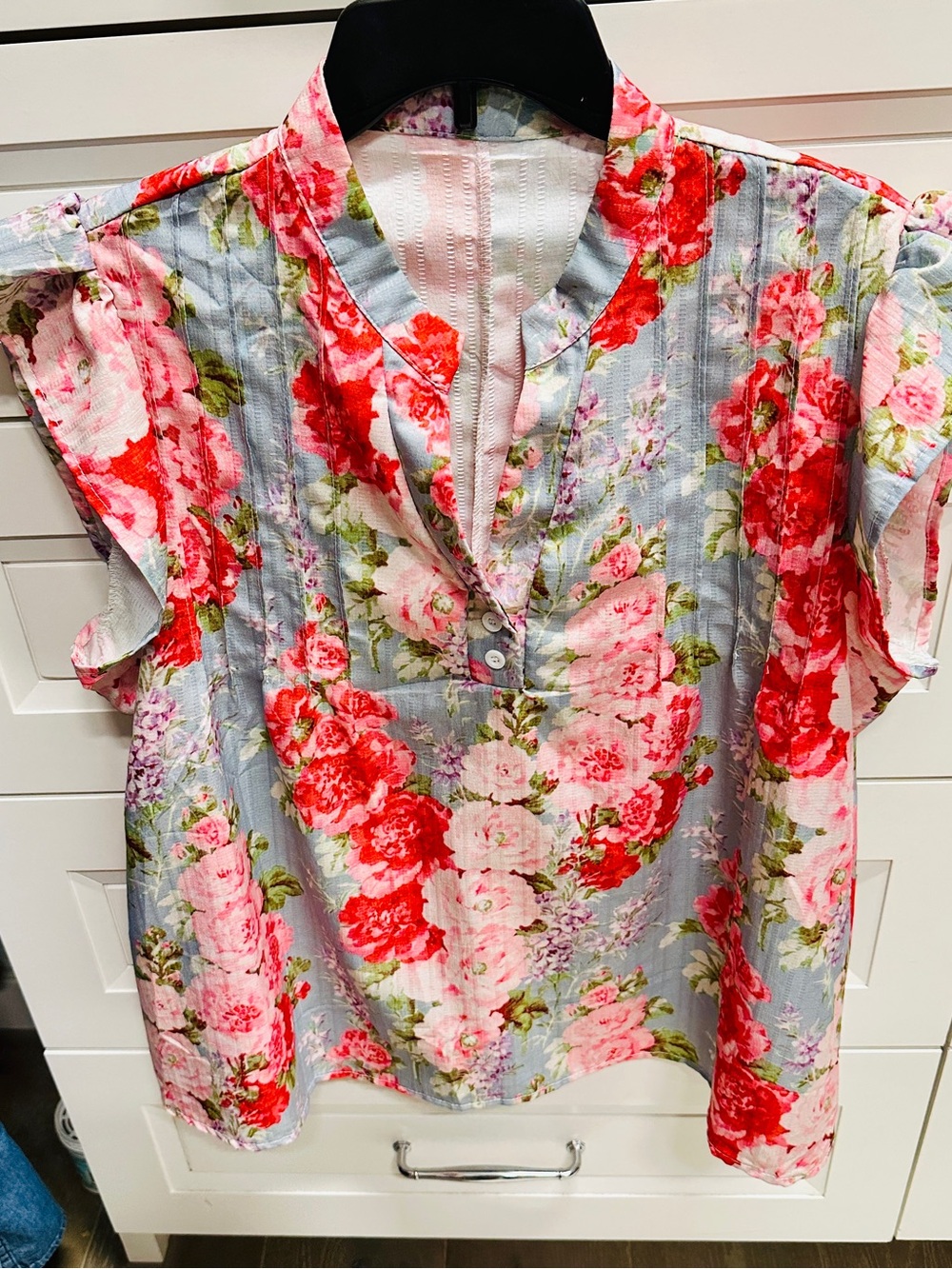 Boutique Floral Short-Sleeve Blouse in Pink & Red